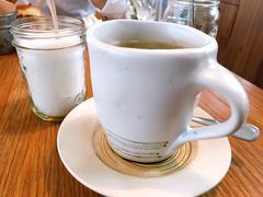 -ROAST coffee & eatery