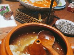 -老滇山寨•云南特色菜•地方菜•民族风情歌舞表演(金碧店)