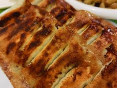 猪肉青椒锅贴-大眼锅贴水饺(河东店)