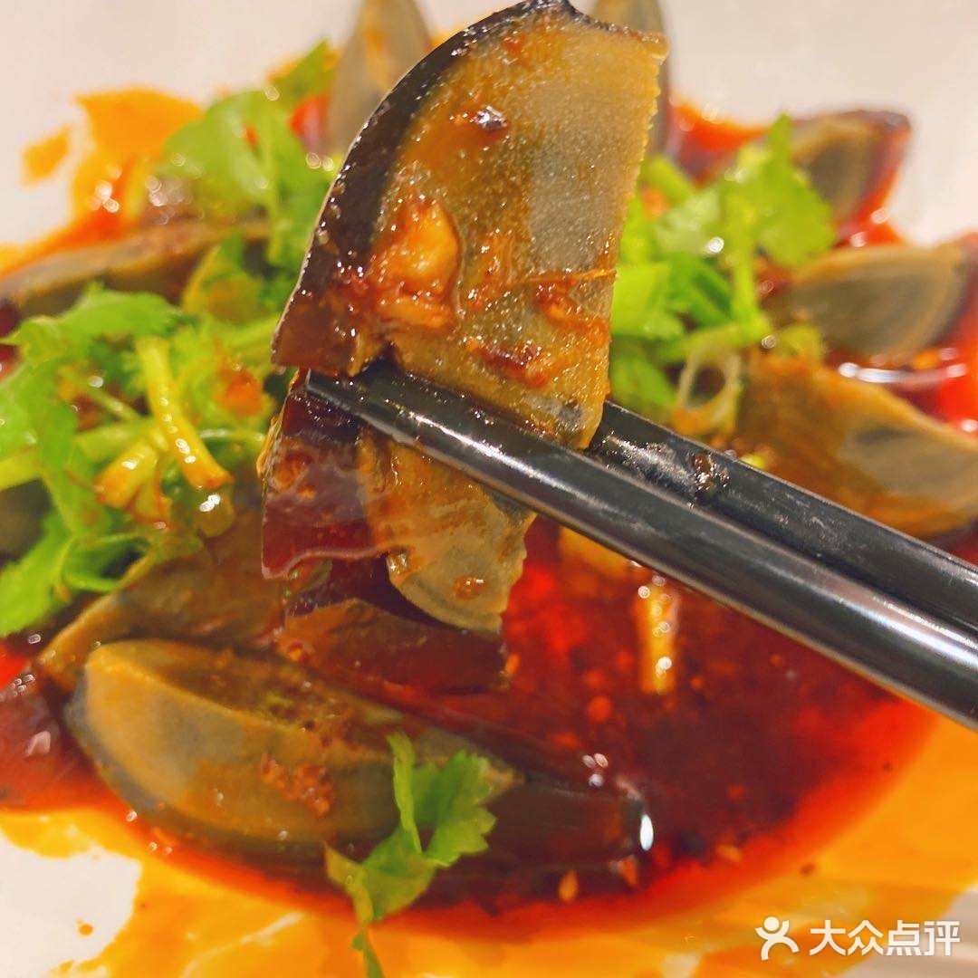 听到隔壁小姐姐和小哥哥说，这家店特别好吃