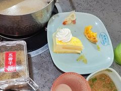 -金滏山·烤肉海鲜火锅自助(襄阳万达店)