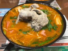 招牌炸酱小锅米线-肥汁米蘭香港米线(宁波路总店)