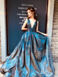 -艾米丽婚纱礼服