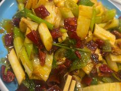 -瑞杰烧烤店·24小时营业(山东路店)