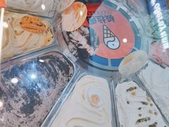 -极拉图·现制冰淇淋(大卫城店)