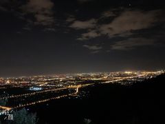 -鬼笑石后山停车场
