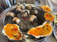 -围炉肉舍•炭烤活鳗•丹东海鲜烤肉(步行街店)