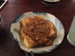 -Cuc Gach Quan Restaurant