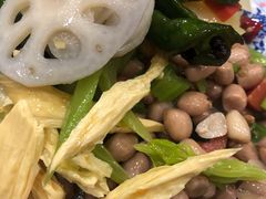 素拼盘-老西安韩记三鲜煮馍(四府街店)