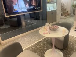 -咪咪专业脱毛连锁机构