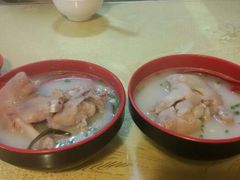 -雷祖芳老妈蹄花店