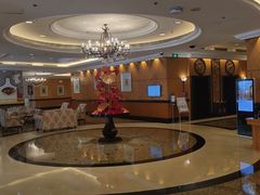 -深圳富苑皇冠假日套房酒店