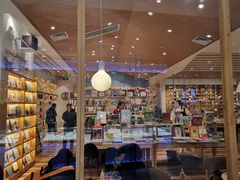 -猫的天空之城概念书店(印象城购物中心店)