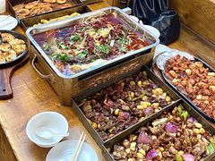 -老东镇啤酒屋海鲜加工·蒸汽海鲜·海鲜烧烤(台东店)