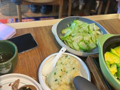 -云海肴·汽锅鸡·云南菜(天山百盛优客店)