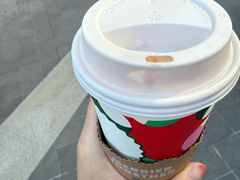 -星巴克臻选(上海虹桥新天地三店)