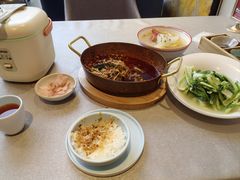 -有红鸡毛店·川菜(建设路店)