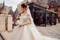 -艾米丽婚纱礼服