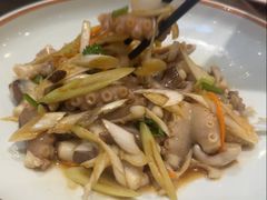 -今鲜源酒店·海鲜锅贴青岛菜(新湛路店)