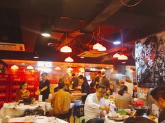 大堂-鲜入围煮花胶鸡海鲜火锅