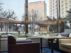 -亮马河饭店翠雅咖啡厅