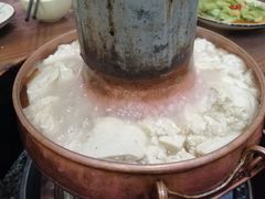 老豆腐-撮一顿纳西铜火锅