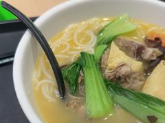 -蒙自源米线大王(东站店)