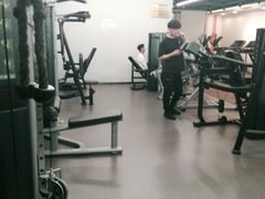 -乐刻运动健身(同曦假日百货店)