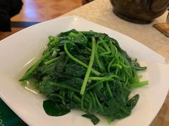 -维吾尔餐厅(宜山路店)