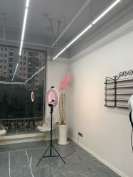 -茶发Salon·烫发染发理发