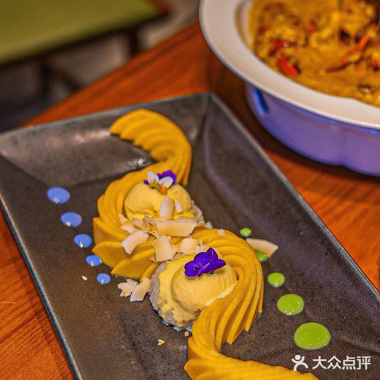 在上海能够入围2023必吃榜上榜餐厅的新时泰