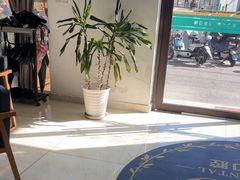 -赫尔森口腔·牙齿种植修复