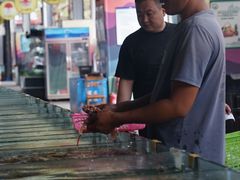 -三亚火车头万人海鲜广场