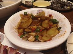 -老滇山寨•云南特色菜•地方菜•民族风情歌舞表演(金碧店)