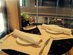 iphone_upload_pic-LONG BAR 廊吧(外滩华尔道夫酒店)