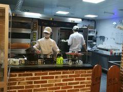 -焙丽拾光(麦凯乐直营店)