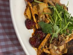 -拿渡·水煮鱼麻辣香锅(王府井奥莱·香江小镇店)