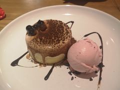 冲绳黑糖爆浆蛋糕-必胜客(百联又一城店)