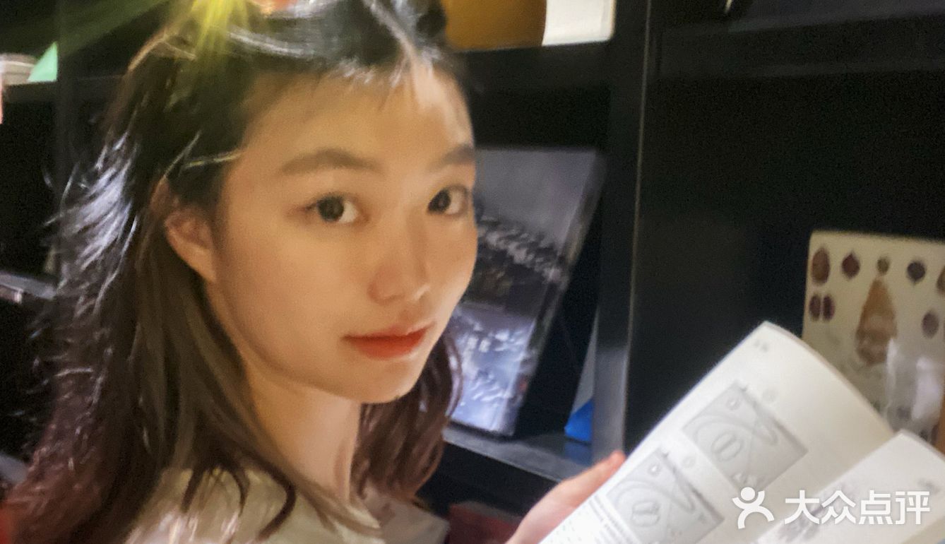 我真的不是来到了重庆洛杉矶分矶？南之山书店观景台绝美！