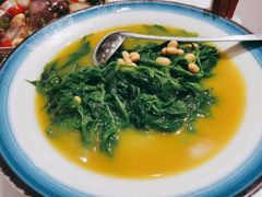 鸡汤黄豆桑叶芽-粤小馆(天安云谷店)