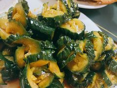 蓑衣黄瓜-王三姑牛肉饼
