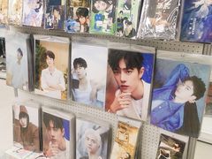 -Love Star追星馆(上海大悦城店)