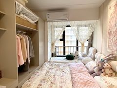 -东方体育中心(地铁站)