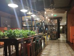 -童年小筑餐厅(申花路店)