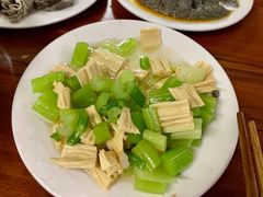 -宝瑞门钉肉饼店