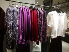 -URBAN REVIVO(欢乐海岸购物中心店)