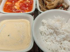 -老乡鸡(上海白玉兰广场店)