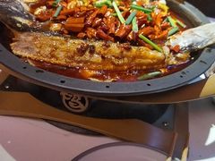 -鸣记脆皮烤鱼·海鲜烤鱼(三八广场店)