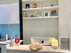 -Moyue HAIR SALON
