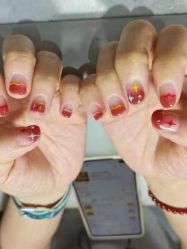 -孔雀手美甲美睫护理